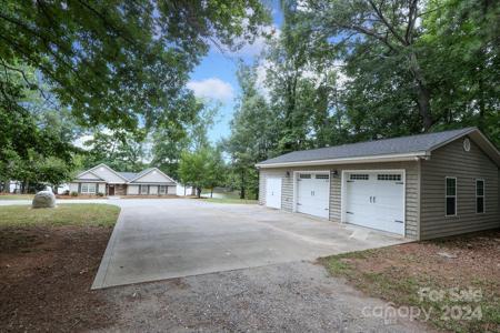 4445 River Oaks Road