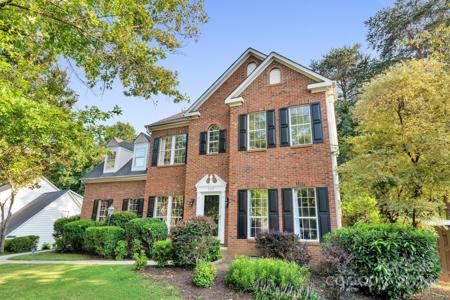 102 Meadow Pond Lane