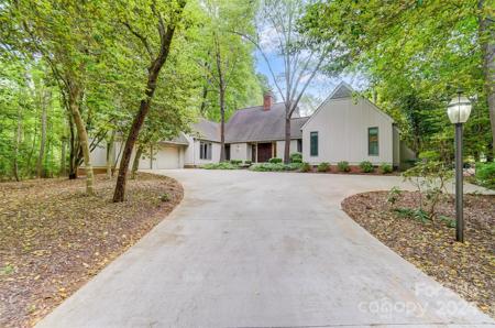 5 Cedar Waxwing Road