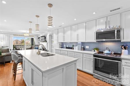 18789 Vineyard Point Lane