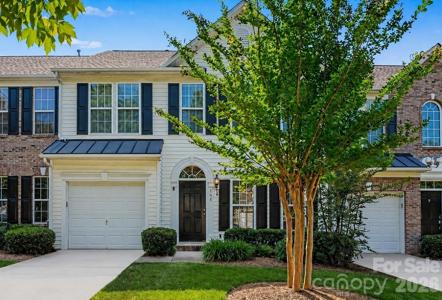 107 S Arcadian Way