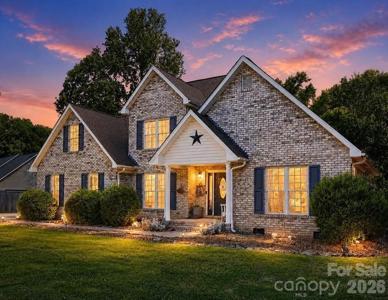 104 Ardmore Place