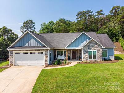 1950 45th Avenue Place NE