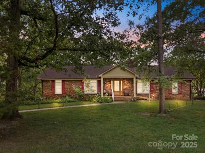240 Skysail Road