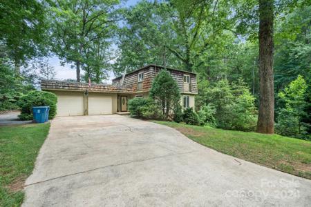 339 Brook Hollow Lane