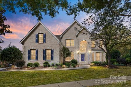 2052 Lake Forest Drive