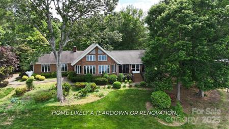 2818 Cherry Lane