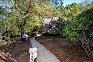 127 Pine Grove Circle