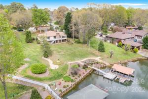 552 Riverview