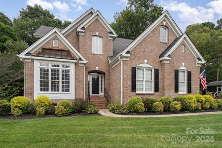 148 Fernbrook Drive