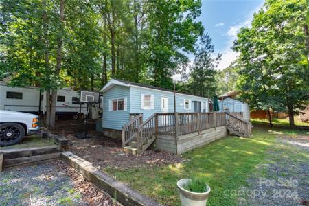 127 Landlubber Trail