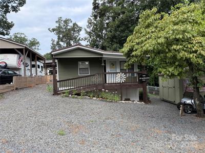 297/299 Lake Tillery Trail