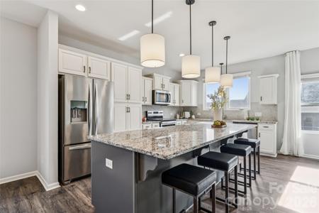 50139 Robins Nest Lane