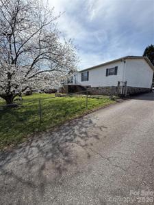 5141 Goldfinch Court