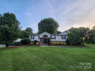 2200 Peninsula Avenue