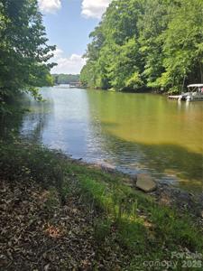 154 Oak Point Lane