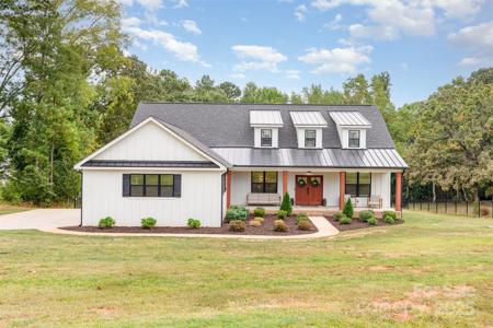 974 Armstrong Road