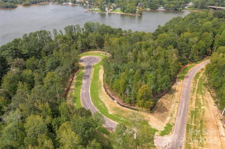 1008 Kingbird Lane