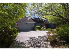 45 Oak Leaf Road 