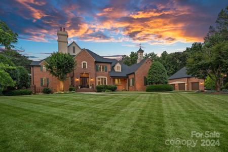 1727 Southpoint Lane