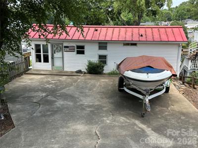 117 Badin Lake Circle