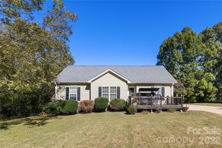 638 Acorn Acres Road