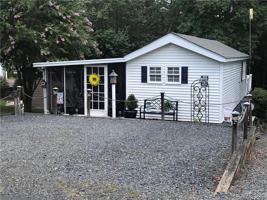 103 Dove Lane