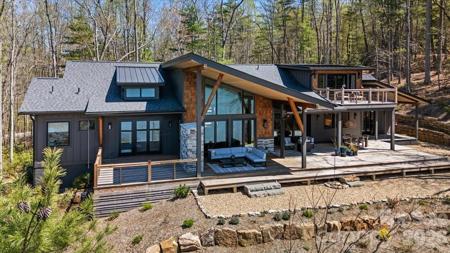 984 Eagle Lake Drive