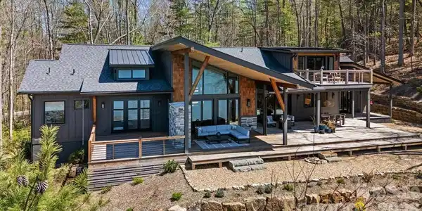 984 Eagle Lake Drive
