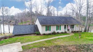 2216 Springhill Drive