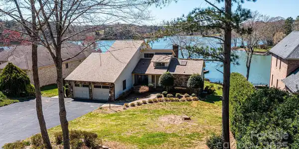 343 River Haven Drive
