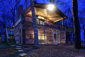 132 Scenic Drive
