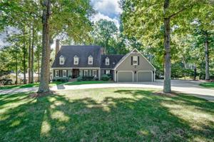 1 Pine Knoll Lane