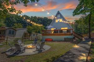 2605 Riverside