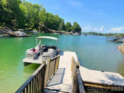 1600 Lillians Point Court