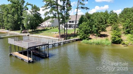 10219 Lakeshore Drive