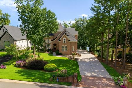 3251 Lake Pointe Drive