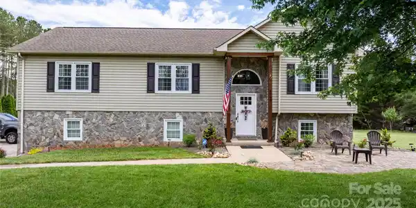 5750 Ellenwood Drive