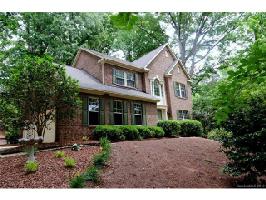 12 Oak Leaf Road 