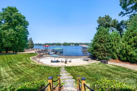 136 Bridlewood Drive