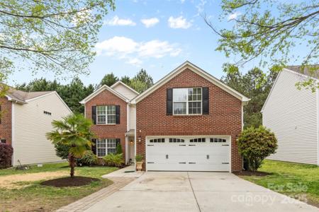 512 Red Oak Court
