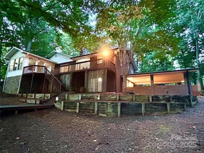 143 Uwharrie Court