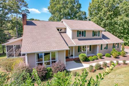 54 Cove Crest Drive