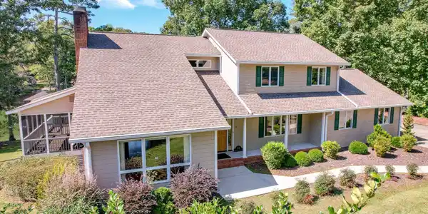 54 Cove Crest Drive