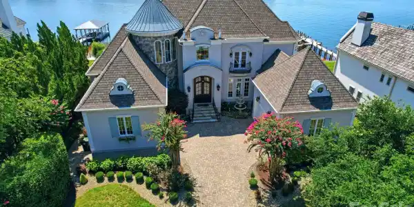 18332 Harbor Light Boulevard
