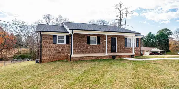 440 Greenlea Circle