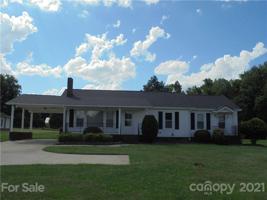 5670 Goodman Lake