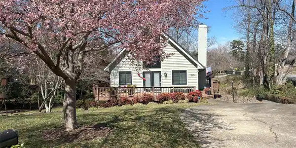 1220 NW 20th Avenue Avenue NW