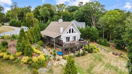 8428 Island Point Road
