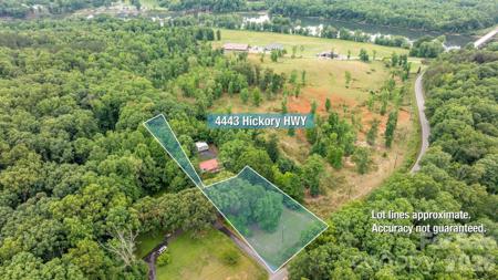 4453 Hickory Highway